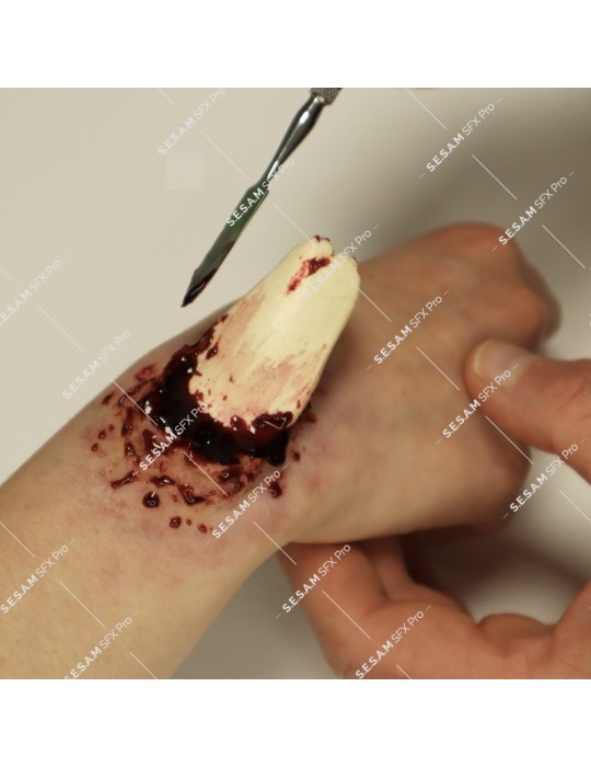 os en résine pour simuler une fracture